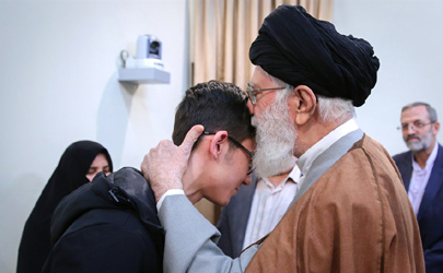 دیدار شطرنج‌باز ایرانی با رهبر معظم انقلاب اسلامی + تصاویر