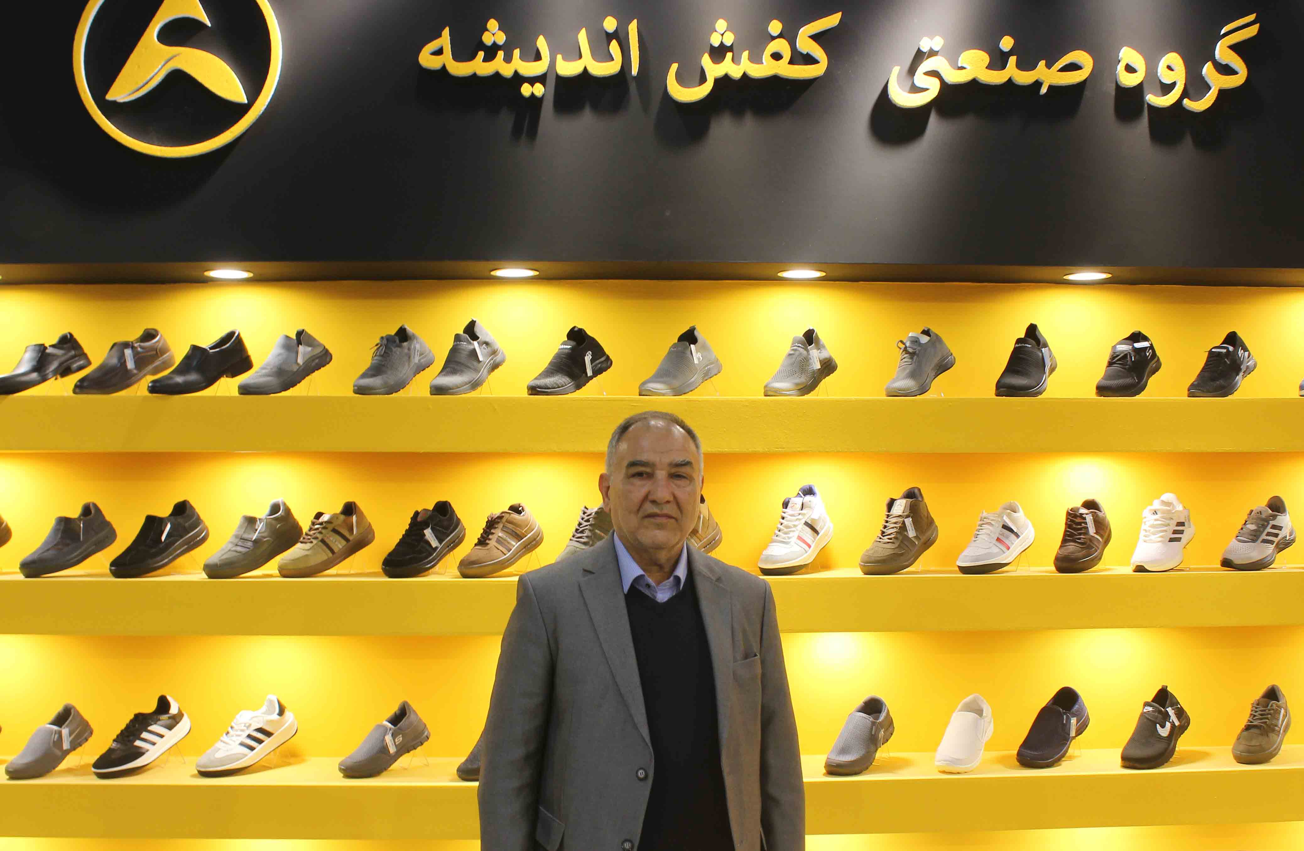 آدرس:  استان تهران، شهرستان ورامین ،شهرک صنعتی خیرآباد ، خیابان بهرام مصیری ، صنعت 6 ، پلاک 408  / تلفن : 02136233993/ 02136200313/ 09039210759