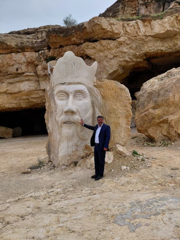 https://www.khabareiran.ir/FileCenter/Multimedia/Images/Galleries/0_zheevih.jpg