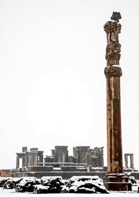 تخت جشمید سفیدپوش 