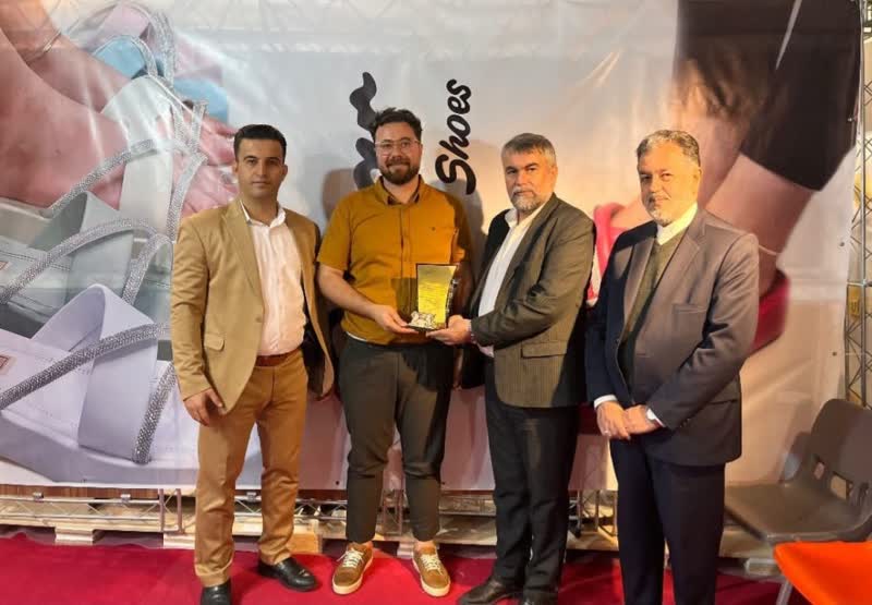نمایش «مرگ یزدگرد» به کارگردانی «سنا نعمتی»