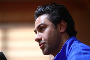 پولدار و سرمایه دار را از استقلال بیرون انداختید و بی پول و کارمند آوردید