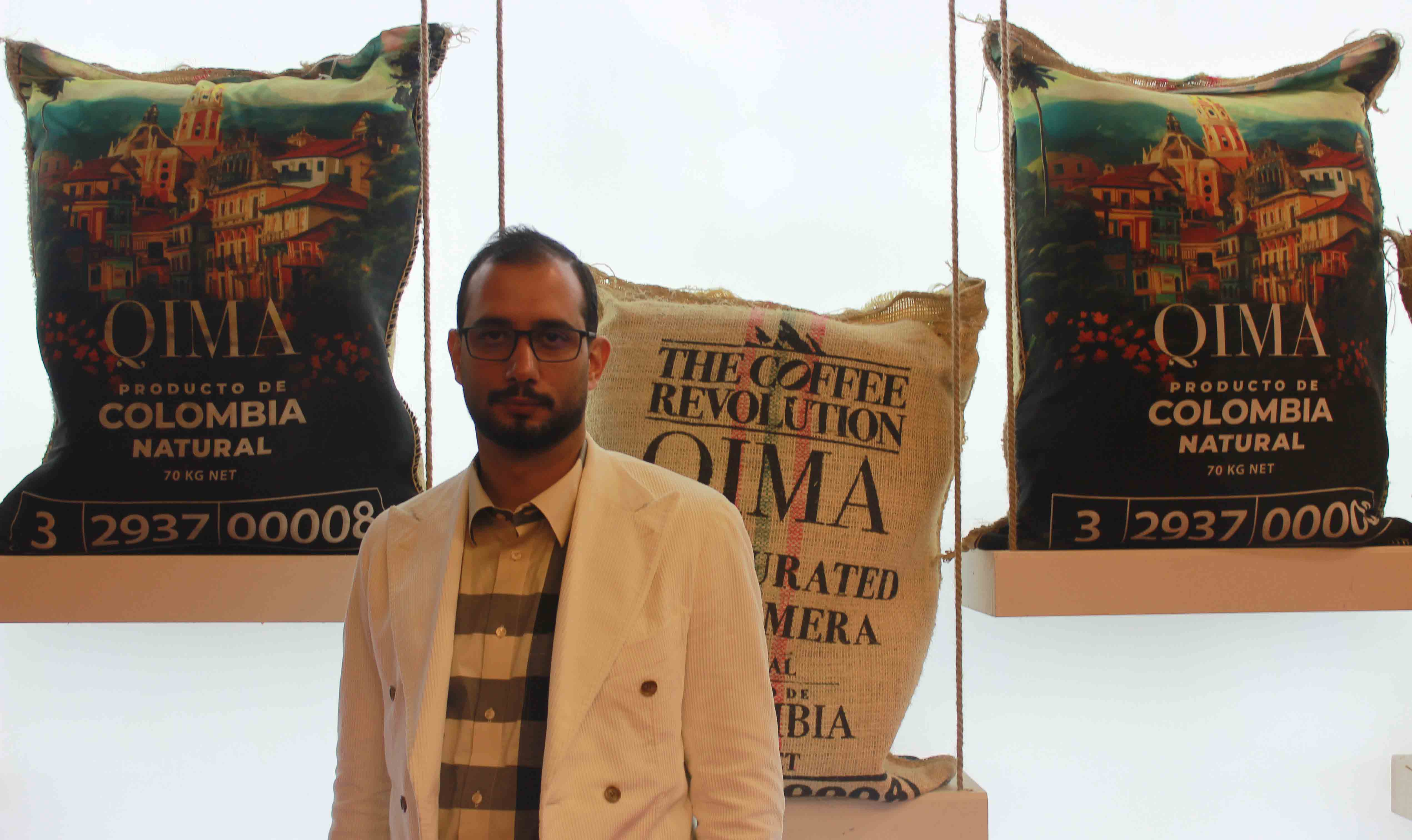 آیسان خاورمیانه کالا بزرگترین وارد کننده دانه سبز قهوه از بهترین مزارع جهان می باشد/ هدف شرکت آیسان خاورمیانه کالا ارتقای کیفیت و فرهنگ قهوه نوشی در ایران است/ قرعه کشی بزرگ گوشی آیفون 17 پرومکس آیسان خاورمیانه کالا در نمایشگاه قهوه برگزار می شود   