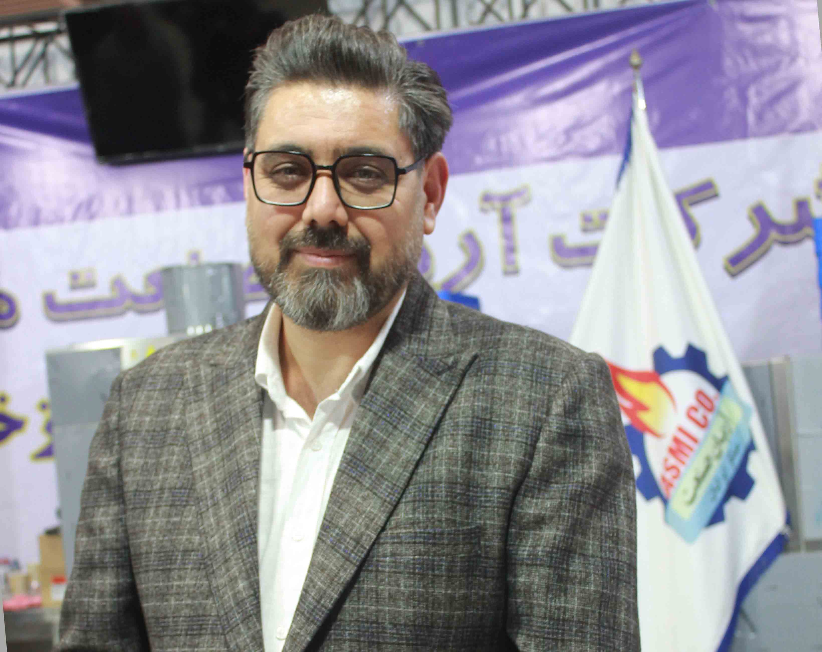 آریان صنعت مبتکر ایرانیان تولیدکننده برترین تجهیزات آشپزخانه های صنعتی است/ محصولات شرکت آریان صنعت مبتکرایرانیان یکسال گارانتی بی قید وشرط و 10 سال خدمات پس از فروش  دارند/ طرز کار تمامی محصولات به مشتریان آموزش داده می‌شود