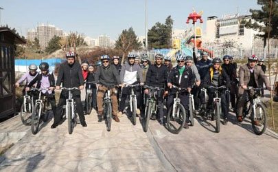 همایش دوچرخه سواری با حضور مدیران شهری منطقه2 و شهرداران مدارس  