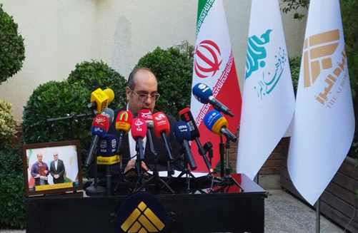 جایزه البرز تنها جایزه علمی کشور بر پایه سنت حسنه وقف و به صورت کاملاً مستقل از نهادهای دولتی و حاکمیتی برگزارمی‌شود/ با تصمیم بنیاد فرهنگی البرز، جایزه برگزیدگان پایه نهم 55 وبرگزیدگان پایه دوازدهم 75 میلیون تومان می باشد 