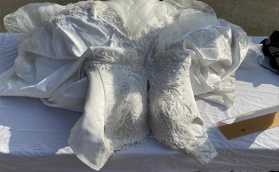 لباس عروس شیشه ای در تهران کشف شد+عکس