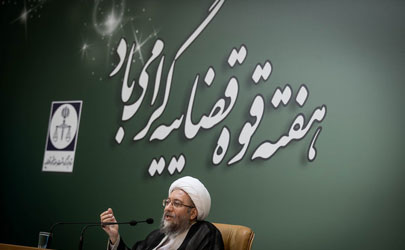 اقتدار نظام جمهوری اسلامی باعث شده تا دشمنان بعد از کودتا ، حمله و تحریم به فکر نفوذ باشند/تشکیل نهاد«حقوق شهروندی»خلاف قانون اساسی و خلاف شرع است/ برخی در داخل برای دوستی با دشمن دست دراز می‌کنند/ به بهانه نقد آرا به قوه قضائیه انتقاد می‌کنند