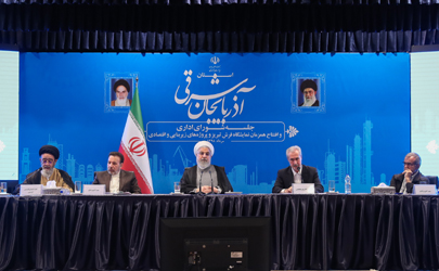 مردم ایران نه تنها در دفاع بلکه در خردمندی قدرتمندند/ قادریم از کشور و اقتصادمان دفاع کنیم/ همچنان به مذاکره ادامه می دهیم/ تصمیمات رهبر انقلاب در بحث هسته ای موجب وحدت و استحکام نظام بوده و است