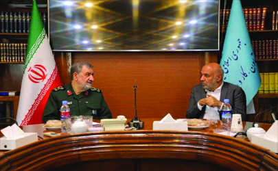 دکتر «محسن رضایی» در دیدار با وزیر رفاه: پایگاه اطلاعات رفاه ایرانیان یک دارایی راهبردی برای نظام حکمرانی کشور است/ مرکز مطالعات و اطلاعات رفاهی ایرانیان وزارت رفاه ثروتی بزرگ برای تصمیم‌گیری مسئولان کشور/ مدیری: پایگاه اطلاعات رفاه ایرانیان؛ زیرساخت