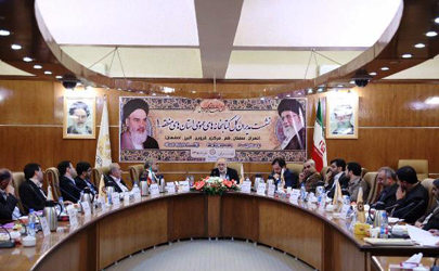  افزايش توانمندي كتابداران براي ارتقاء كيفيت خدمات به اعضاء