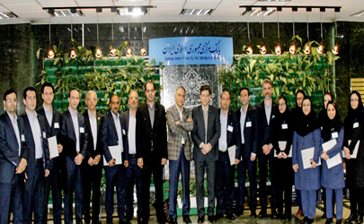 روسای موفق شعب بانک پارسیان تقدیر شدند
