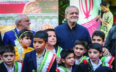 حضور دکتر پزشکیان در آیین گرامیداشت یاد شهدای خردسال تجاوز رژیم صهیونیستی 