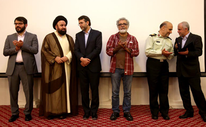 ضیافت افطار جشنواره «چهل چراغ» با حضور هنرمندان حسینی برگزارشد/ هنرمندان معلم اخلاق جامعه هستند