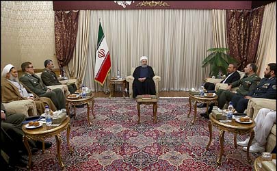 عزت ملت و نیروهای مسلح از اهداف انقلاب اسلامی است/ بزرگترین سرمایه ارتش، ایمان و اعتماد عمومی و عدم وابستگی به جریان های سیاسی است/ملت قدردان شجاعت و نجابت ارتش است/ دولت به حمایت از نیروی مسلح ادامه می دهد