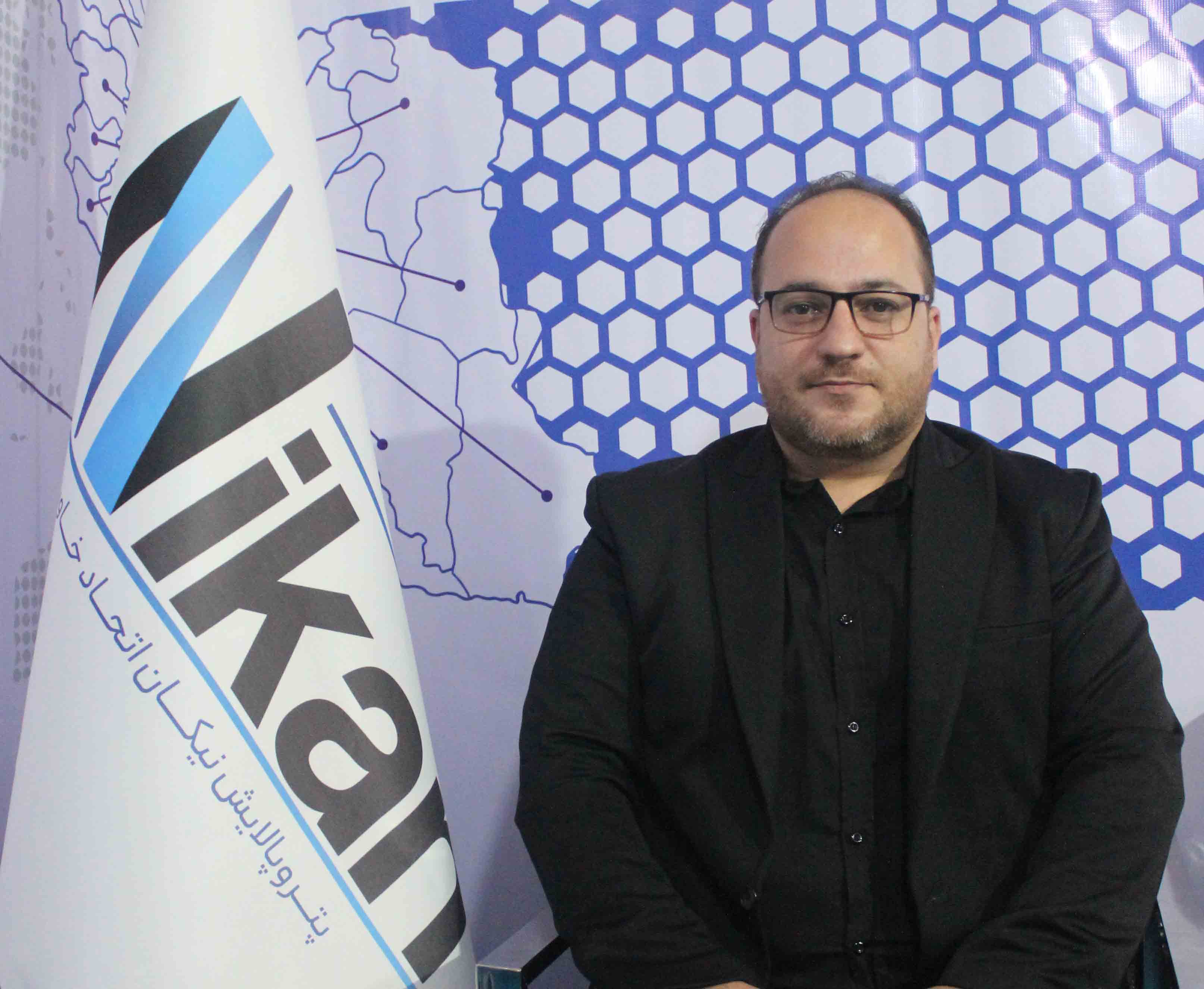 آسفالت سردکیسه‌ای محصول جدید شرکت پترو پالایش نیکان اتحاد خاورمیانه می باشد/ پترو پالایش نیکان اتحاد خاورمیانه درزمینه تولید قیرهای امولسیونی، تامین مواد اولیه ومحصولات راهسازی فعالیت دارد/ با شهرداری‌ها و دهیاری‌های کشور همکاری داریم