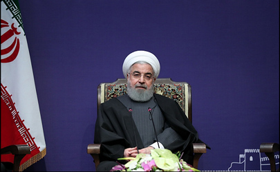 زلزله زدگان استان کرمان تا پایان تیرماه اسکان دائمی می یابند/ کاهش بروکراسی اداری و انتقال برخی اختیارات از مرکز به استان‌ها ضرورت اساسی است/دولتی‌ها، بنگاه‌های اقتصادی خود را به بخش غیردولتی واگذار کنند/انتقال آب از دریای عمان به سد صفارود و سیرجان 