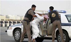 ۱۷ نفر از نزدیکان فعال سیاسی عربستان ممنوع الخروج شدند