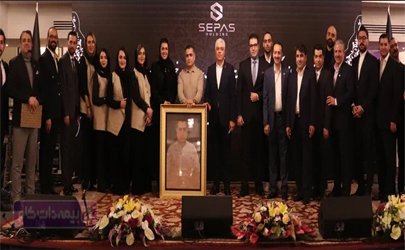 جشن پایان سال هلدینگ سپاس؛ بیمه‌دات‌کام به ۶ میلیون کاربر رسید 
