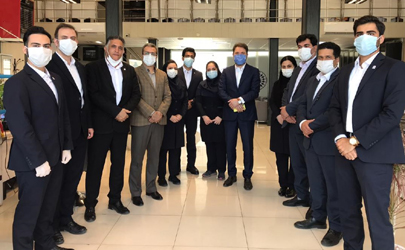 بازدید دکتر مظلومی به همراه جمعی از مدیران از شعبه شرق همزمان با سالرزو تاسیس بیمه تعاون