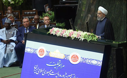 هرگونه نقض برجام با واکنش یکپارچه ملت و دولت ایران مواجه خواهد شد/بزرگترین سلاح ما رأی ملت ما است/ برنامه محوری دولت دوازدهم مبتنی بر آزادی، امنیت، آرامش و پیشرفت است /ملت ایران احترام را با احترام و تحریم و تحقیر را با اقدام متناسب پاسخ خواهد داد