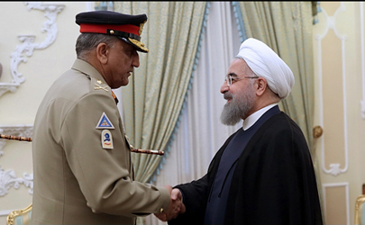 تروریسم و اختلافات فرقه ای و قومی، دو مشکل امروز جهان اسلام است/از گسترش و تقویت همکاریهای دفاعی و نظامی تهران –  اسلام آباد استقبال می کنیم/ اراده ایران رابطه مستحکم، برادرانه و صمیمانه با همسایگان منطقه ای و پاکستان است