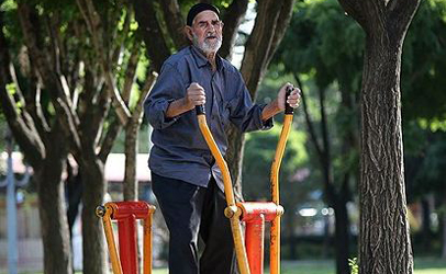 برگزاری کلاس های آموزشی مدیریت اوقات فراغت سالمندان 