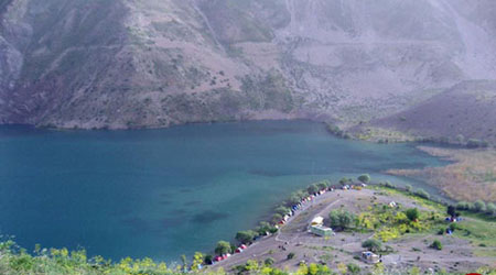 دوازده دریاچه شگفت انگیر ایران + عکس 