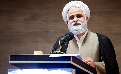 باید در میان برنامه های صداوسیما تبلیغ و توجه به کتاب را ببینیم/ مراجعین به کتابخانه‌ها هر یک عبد خدایند/ سطح مطالعه در جامعه ما کم است / اهل فرهنگ هدایا را به سمت اهدای کتاب ببرند