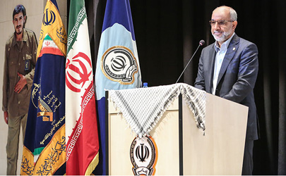 چقازردی: اولین کارت اعتباری بانک سپه را به خانواده شهداء اهدا کردیم
