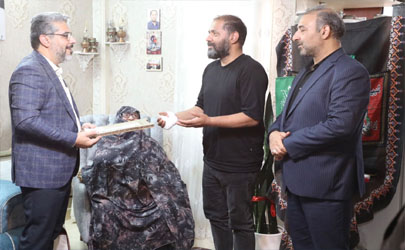دیدار مدیرعامل شرکت شهروند با خانواده شهید حسن شیخی بختیاری و عیادت از علی‌محمد شیخی بختیاری 
