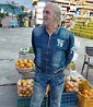 میوه سرا عرضه کننده انواع مرکبات، آلوچه تازه، ازگیل درجه یک در ابتدای جاده قائمشهر 