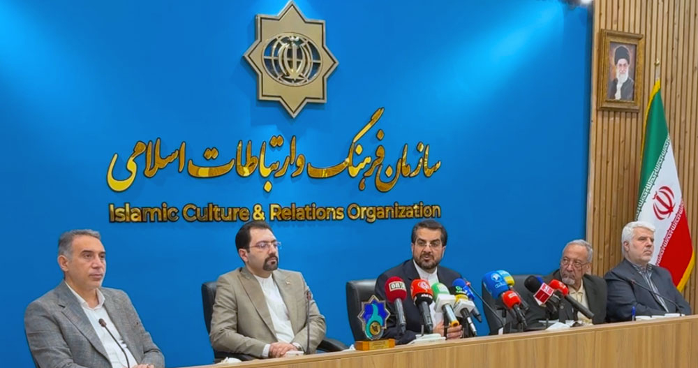 هدف کلیدی اجلاس بین‌المللی ایران‌شناسی نشان دادن چهره واقعی ایران امروزدرابعاد فرهنگی، هنری و اجتماعی می باشد/ شاعربزرگ ایران حافظ ، سهم مهمی درشناساندن ایران درجهان داشته / معرفی صحیح ایران در مجامع بین المللی یکی از اهداف مهم بنیاد ایران شناسی است 