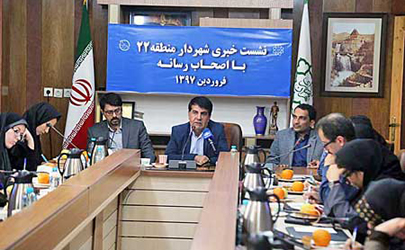 دریاچه‌ چیتگربا سیستم تصفیه و پالایش آب فاقد هر گونه آلودگی است/ بلندی‌ ساختمان‌های منطقه ۲۲ خارج از ظرفیت است/ درحوزه پسماند مناطقه 22  با مشکلات جدی دارد/ نمی توان پروانه ساخت صادر نکرد/ اولین پارک آموزش زلزله در منطقه ۲۲ احداث می شود