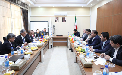 دیدار وزیر تجارت و صنایع مالزی با رئیس گروه مالی گردشگری 