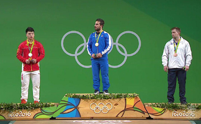 کیانوش رستمی با شکست رکورد المپیک اولین طلای المپیک را کسب کرد/ طلسم ایران در المپیک ریو شکست