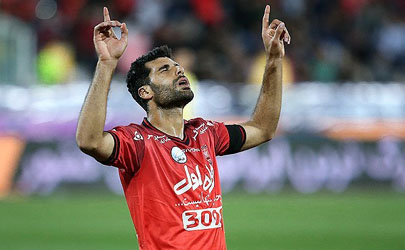 پرسپولیس با شکست نفت به صدر جدول برگشت  