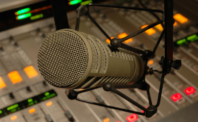 برنامه های گسترده شبكه های راديويی به مناسبت هفته كتاب و كتابخوانی