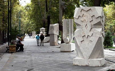 هفتمین سمپوزیوم بین المللی مجسمه سازی تهران با دو متریال متفاوت