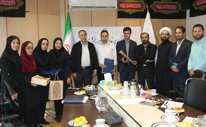 کتابداران نابینا و کم بینا کتابخانه های عمومی استان تهران تجلیل شدند