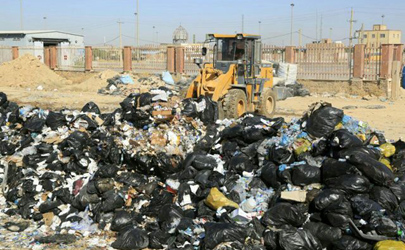 پاکسازی  127 هکتار از ارضی پایانه مرزی مهران از زباله 