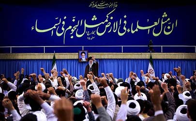 تداوم حضور روحانیون و مردم، استمرار حرکت انقلاب را ممکن کرده است/تبیین سه مسئولیت مهم روحانیت/ طلاب باید وارد عرصه مقابله با شبهات شوند