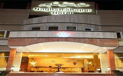 در هتل سه ستاره نقش شاپور شهر داراب با خدمات و امکانات متنوع از سفر خود نهایت لذت را ببرید