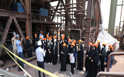 بازدید جمعی از دانشگاهیان هرمزگان از شرکت صبا فولاد خلیج فارس در قالب دوره روایت پیشرفت صمت انقلاب