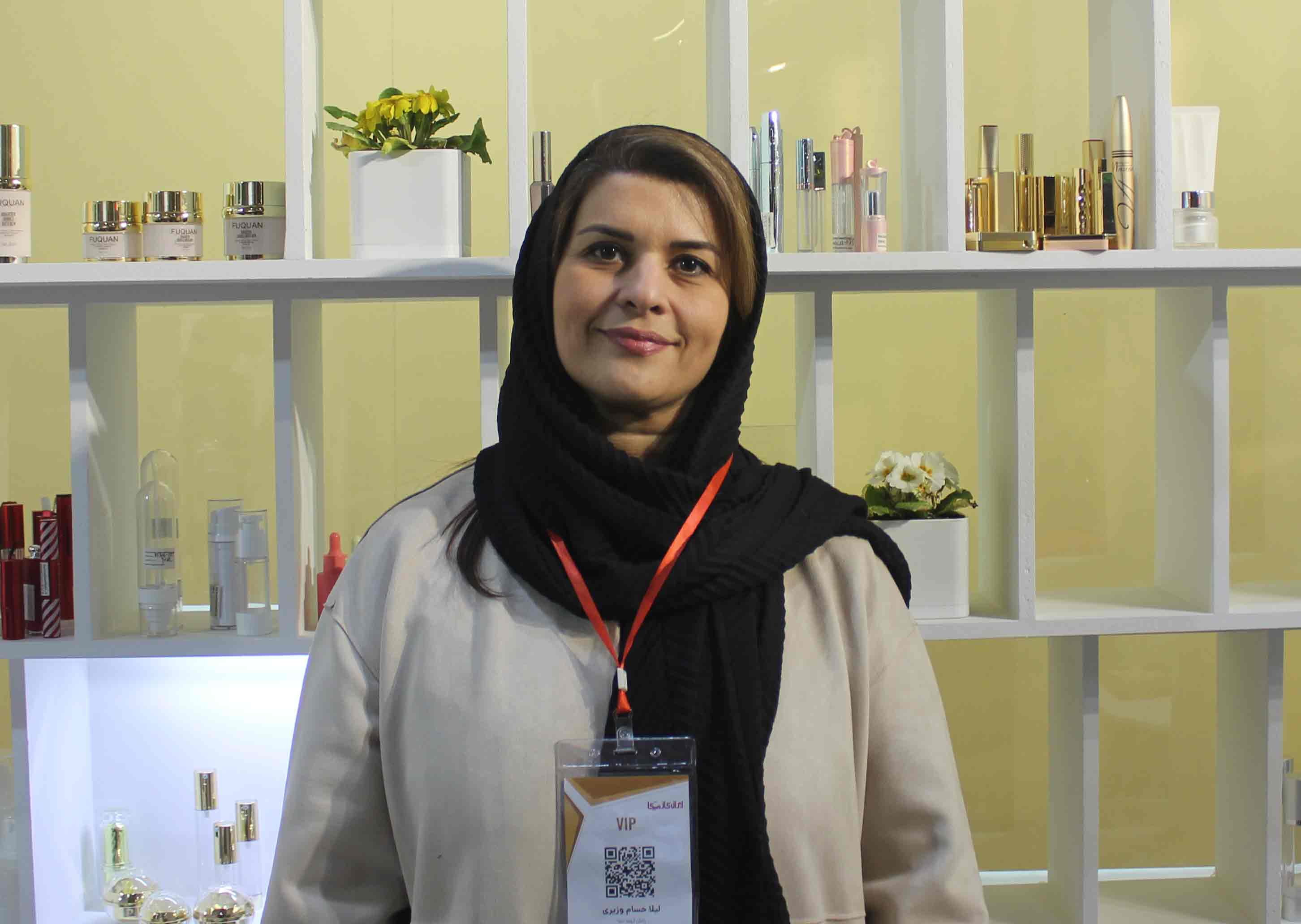 رادینا ارائه دهنده پکیج‌های باکیفیت به تولیدکنندگان داخلی است/ محصولات رادینا در جامعه جهانی قابل عرضه و رقابت هستند/  متاسفانه صنعت آرایشی و بهداشتی در کشورمان حمایت لازم را کسب نکرده است 