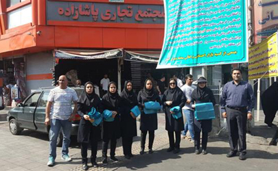 آموزش چهره به چهره تفکیک پسماند از مبدا در بین هزار واحد تجاری بازار بزرگ احسانی منطقه 19
