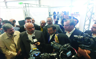 بازدید وزیر تعاون، کار و رفاه اجتماعی از غرفه بانک رفاه کارگران در بخش نمایشگاهی مسابقات ملی مهارت