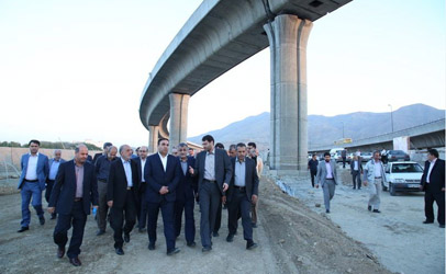 بازدید دکتر شریفی قائم مقام شهردار تهران از پروژه کاروانسرا سنگی منطقه 21 