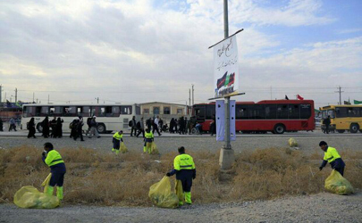 حضور نیروهای داوطلب سمن‌ها برای نظافت مسیر نجف تا کربلا