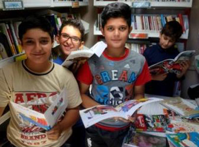 پنجمین نشست کتابخوان کتابخانه سیار در ورامین